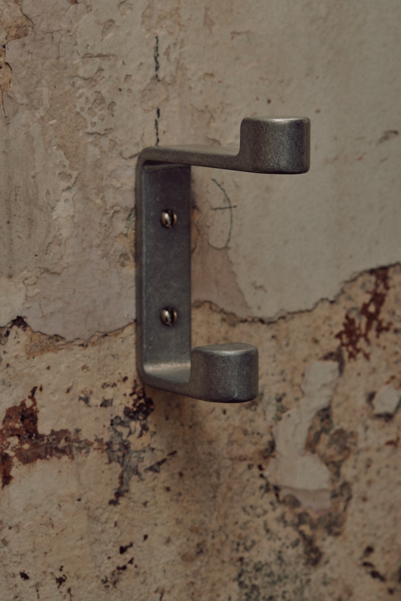 Ribbon Hook - Aluminium