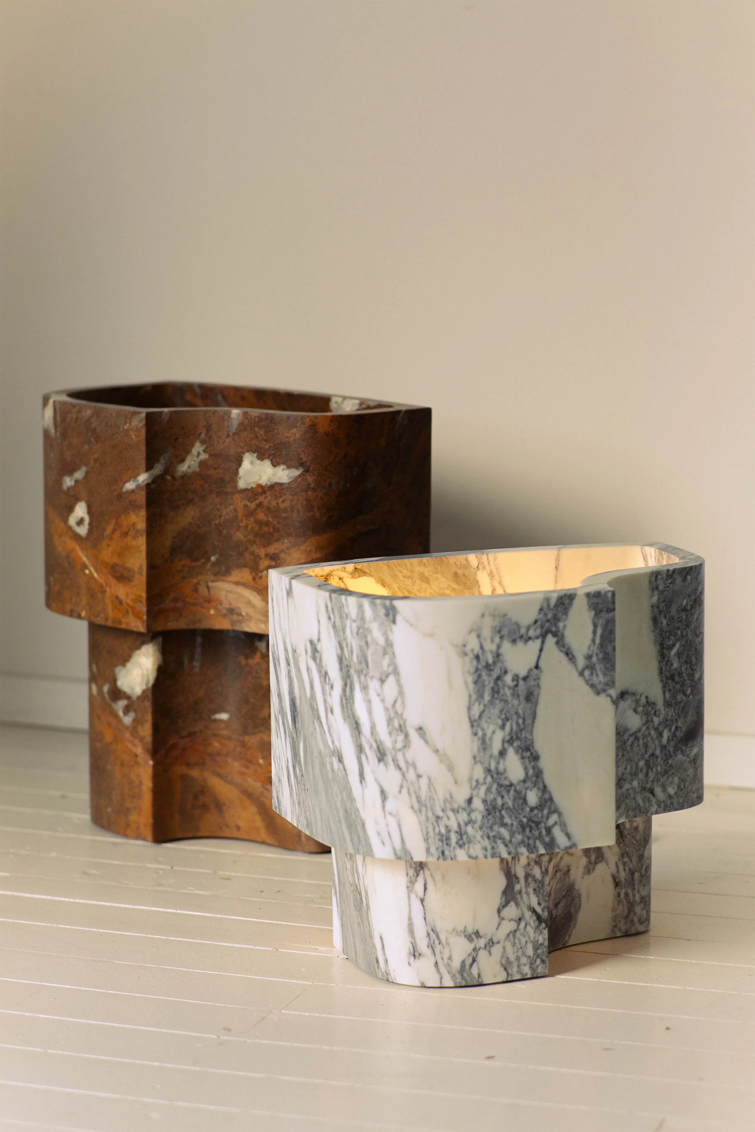 Offset Lamp - Arabescato - 445MM