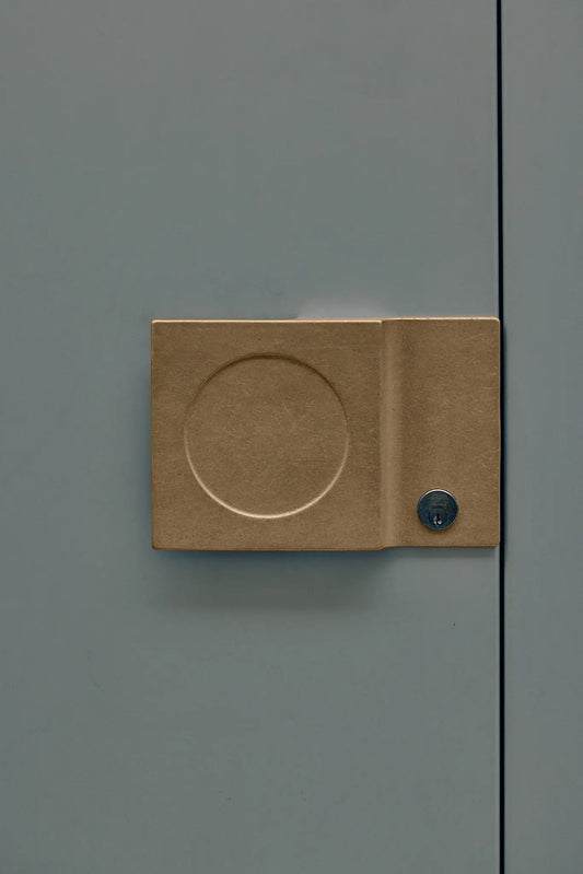 Bronzepushplate.webp
