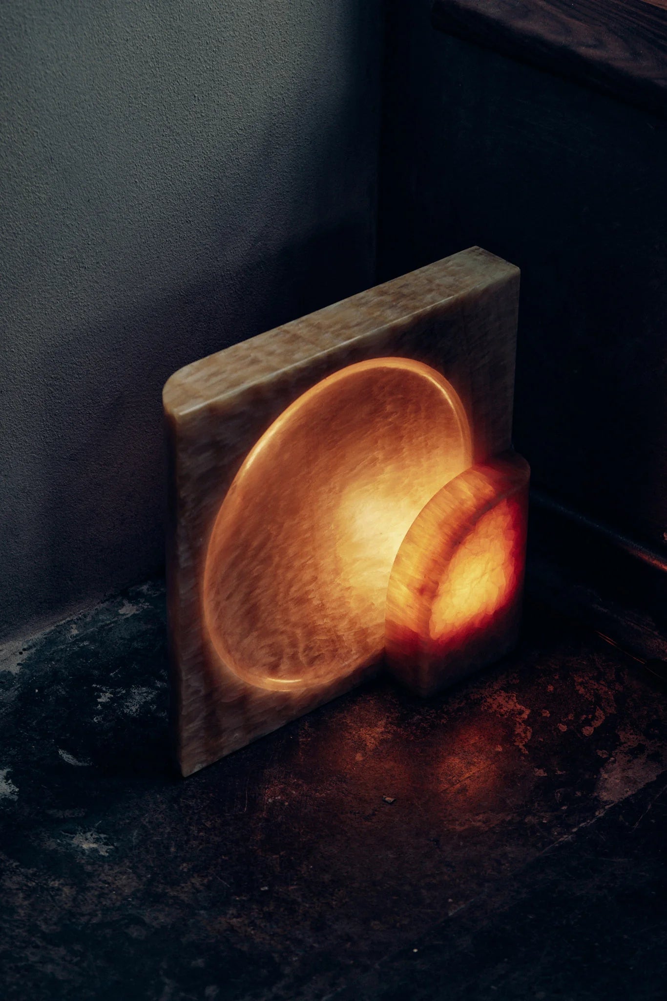 Block Sconce - Honey Onyx