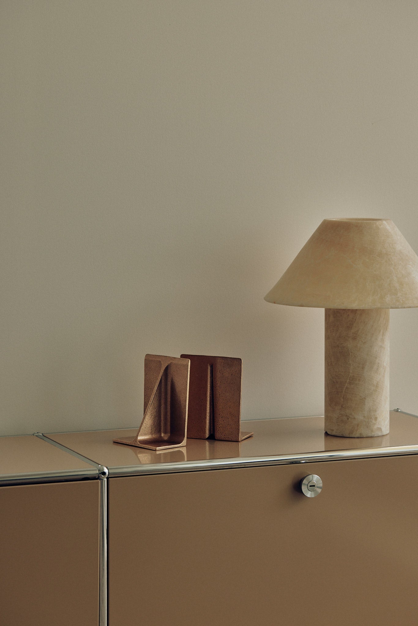 Fin Bookends