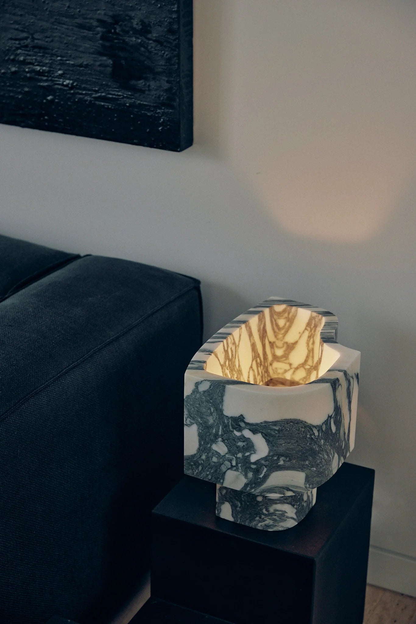 Offset Lamp - Arabescato - 345MM