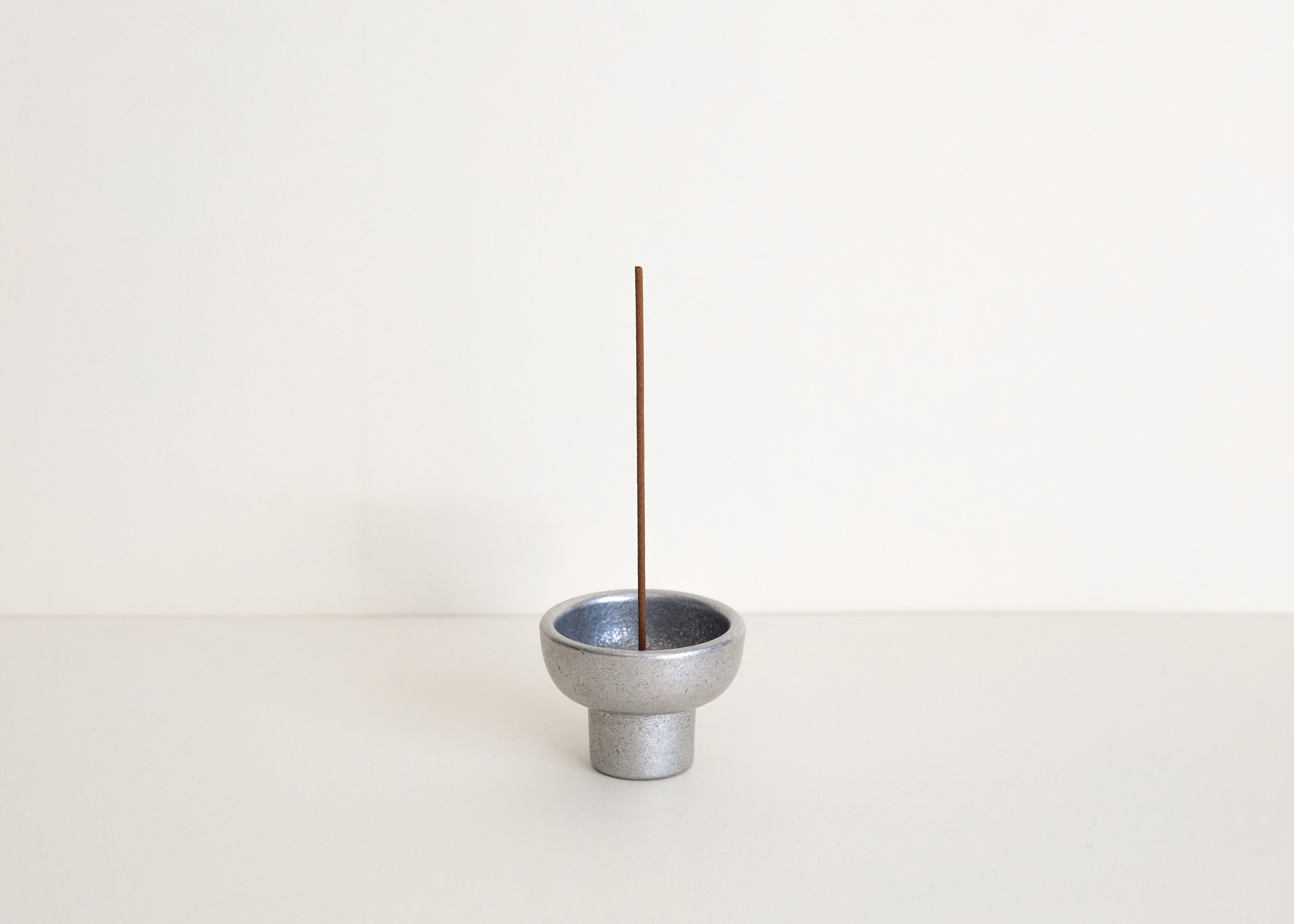 Perfumer H Incense Burner - Aluminium