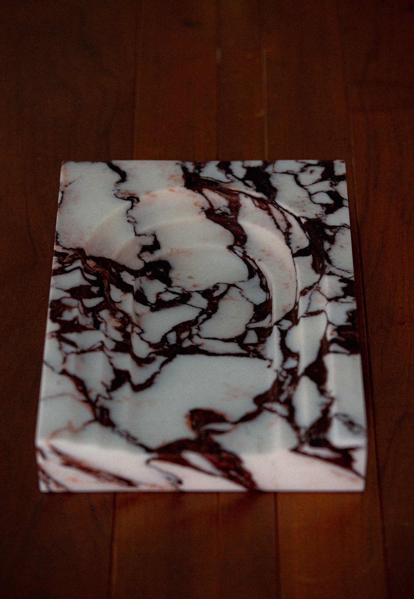 Block Thoronet Dish - Calacatta Viola