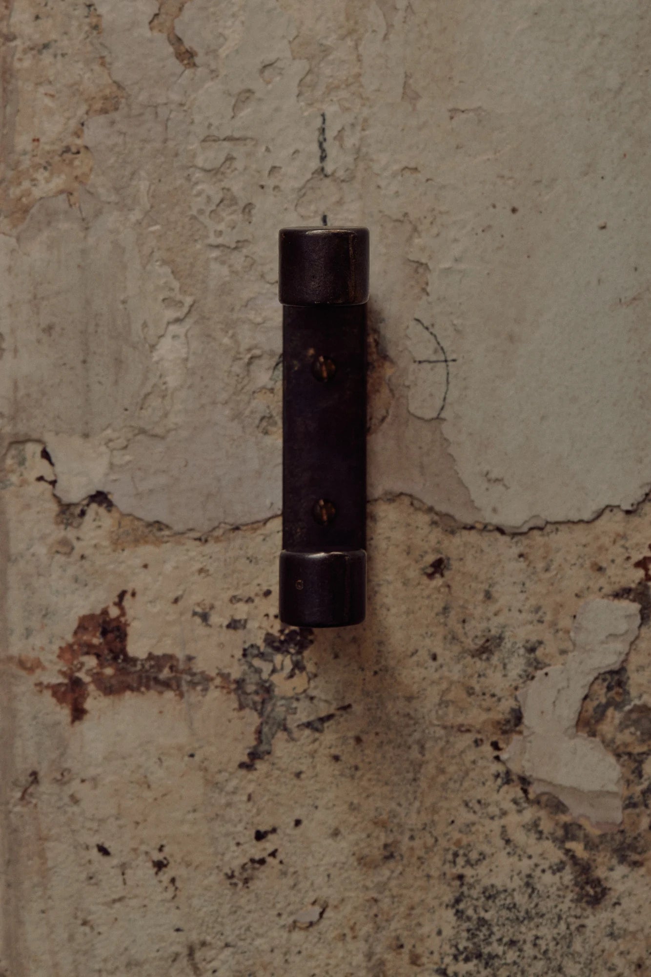 Ribbon Hook - Blackened