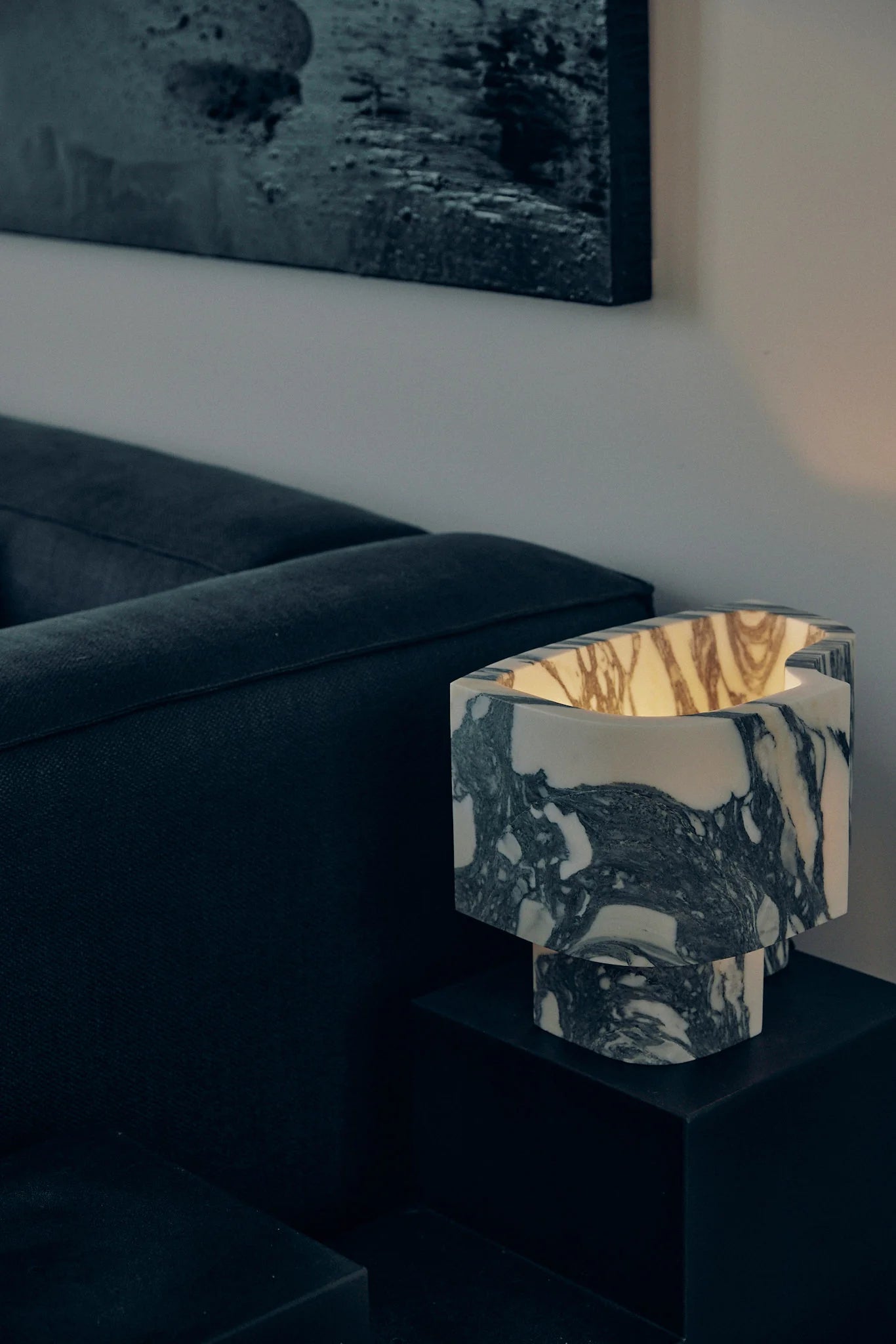 Offset Lamp - Arabescato - 345MM